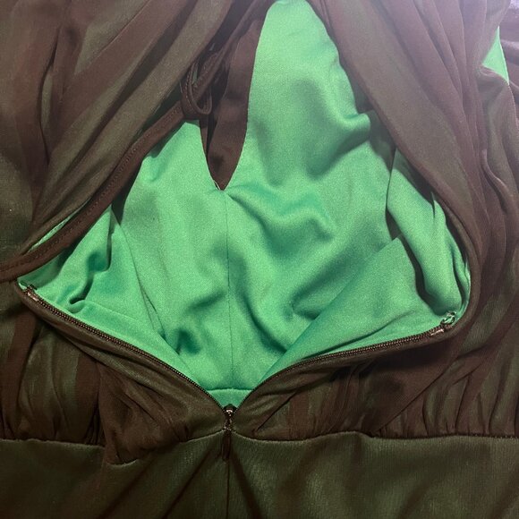 Jessica Howard Green Chiffon Sleeveless Dress | Size 14 - Picture 3 of 4